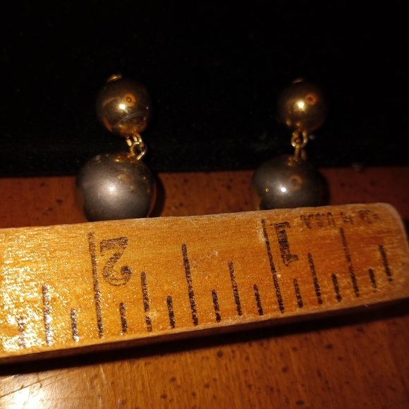 Ball Gold Tone Clip On Earrings - Picture 3 of 3